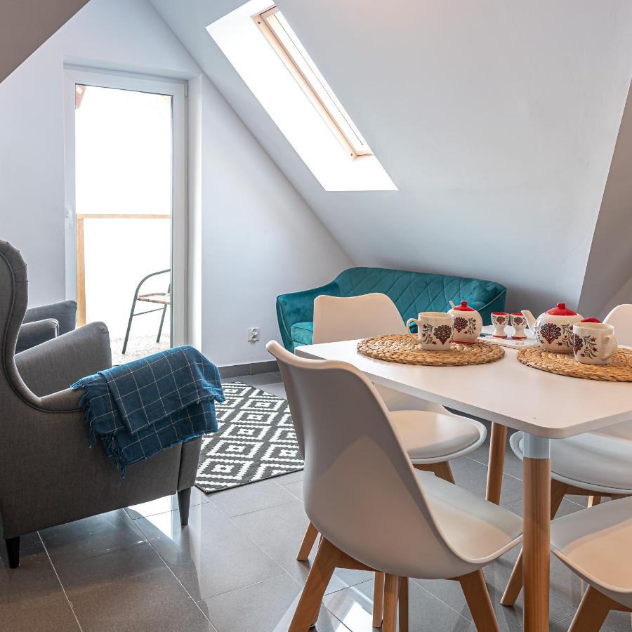 Velo Apartamenty チョルシュティン エクステリア 写真