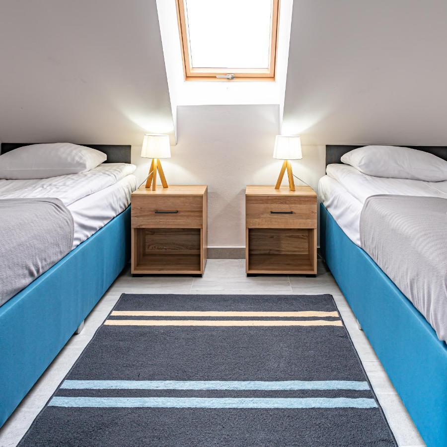 Velo Apartamenty チョルシュティン エクステリア 写真